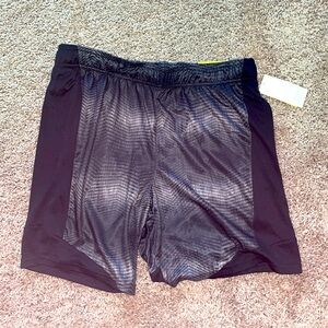 NWT black All in Motion mesh shorts size large